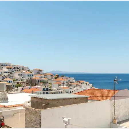 Aegeo Studios * Batsi (Andros)