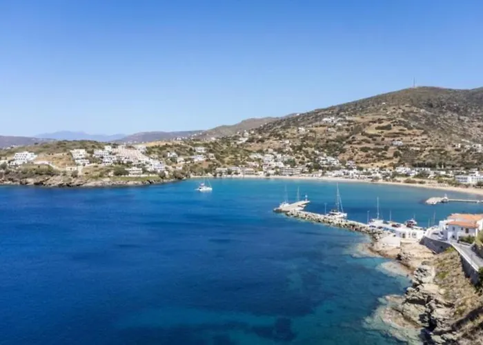 Aegeo Studios Batsi (Andros)