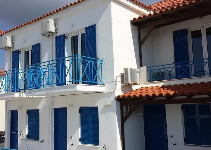 Aegeo Studios * Batsi (Andros)